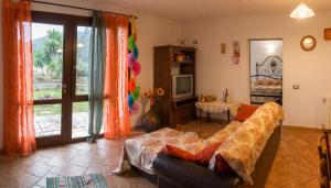 Cosy Home in Rio nellElba with Garden & BBQ