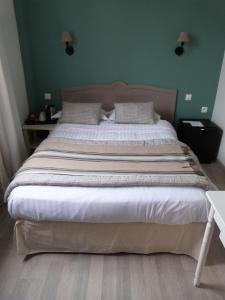 Hotels Hotel Les Embruns : photos des chambres