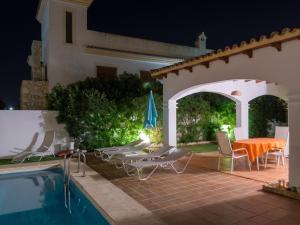 Spacious House with Private Pool in Vera, 420 sqm
