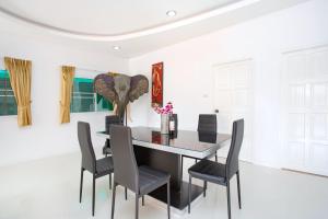2 Bedrooms Pool Villa Lancelot 2 near Rawai Seafood Market