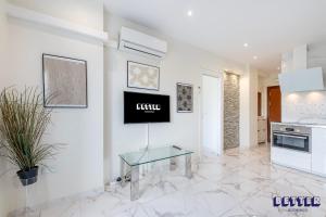 Casa Malva - Modern 1BR w Views and Pool