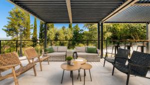 Domenico Morani Luxury Villa Concept with private pool by DadoVillas