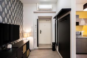 Napoleon Apartments