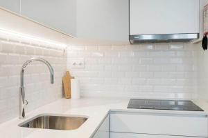 Modern Studio in Porto Center, Ideal City Base