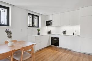 Private Garden Oasis, A Charming Flat in Bonfim