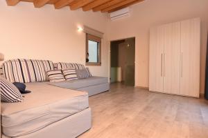 Mon Emvasia Margarites Villas