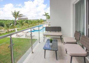 Coral Bay 1 B202