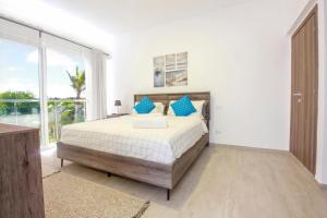 Coral Bay 1 B202