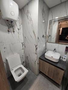 Elan stay near expomart and parichok