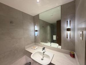 Acqua Luxury Suite by AC