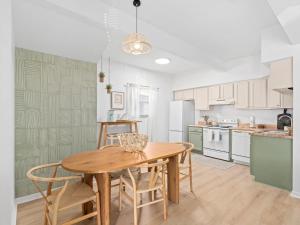 Lake Toho Haven Vintage Boho Style and Park Views