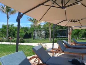 Spacious flat with balcony & pool at Paje Beach - perfect for Digital Nomads & Families