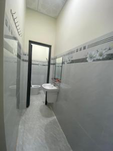Lee Gia Home