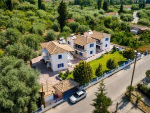 Alexandros Luxury Apartments Nydri
