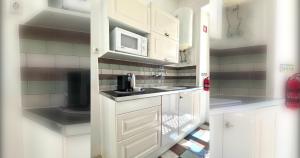Central Hidden Gem Rustic Modern 2 Bedroom Flat