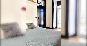 Central Hidden Gem Rustic Modern 2 Bedroom Flat