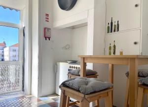 Central Hidden Gem Rustic Modern 2 Bedroom Flat