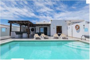 LOS SUENOS private pool - jacuzzi and sea view