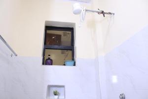 Penthouse Studio w Lake Views, 5G WiFi, Self check-in