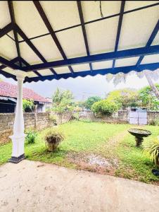 Aken House