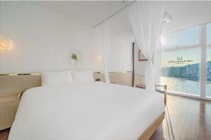 Primavera Hotel