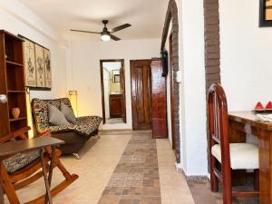 Charming 1BR in Romantic Zone, AC, Great Location