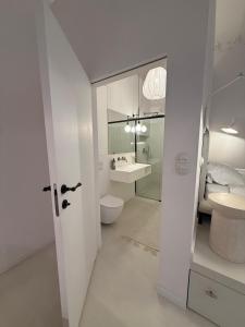 N46 Hideaway Studio