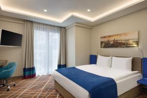 Tryp Wyndham Taksum hotel, 
Istanbul, Turkey.
The photo picture quality can be
variable. We apologize if the
quality is of an unacceptable
level.