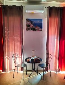 B&B Mary House al centro di Salerno con balcone panoramico