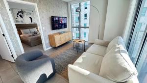 Rare Corner Unit Private Terrace & Sunset Views