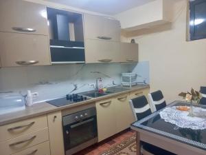 Shtepi me qera ditore durres