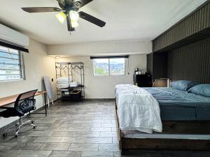 31 Hospedate en zona industrial Santa Catarina