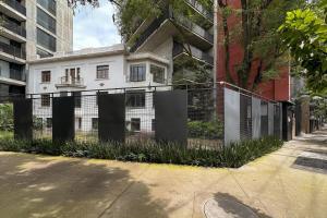 Roma Norte 1BR Balcony by Parque Mexico