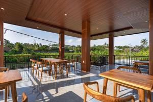 DE TUKAD Luxury Villa In Ubud With River View