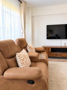 Marissa Luxury
