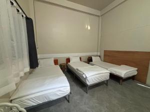 Nok Guesthouse & Hostel