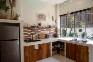 Oasis Kentia - An Exquisite Tropical Hideaway Villa