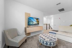 ChampionsGate 6BR Villa with Private Pool Near Disney