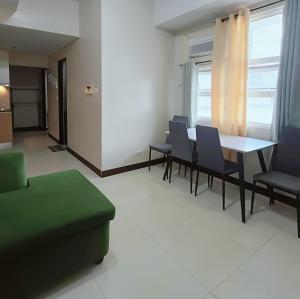 Condo across Manila NAIA T3 Family Room