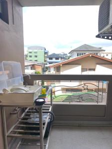 Studio 1 Bed fast wifi-MRT Sutthisarn 307