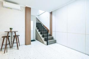 Urbanview Daily Guest House Pasteur Bandung