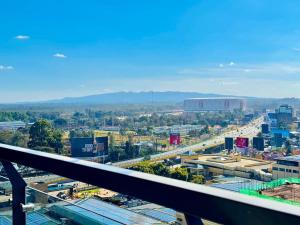 Luxury 2BR City View Apartment near Junction Mall