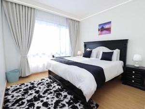 Luxury 2BR City View Apartment near Junction Mall