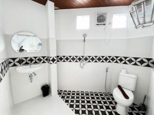 Studio Near Finns Beach Club at Tyaga Villa