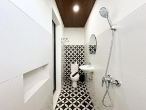 Studio Near Seseh Beach at Tyaga Villa