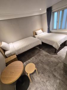 OneMore HOSTEL