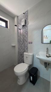 Gelos Residences Condotype for 2 Guests 5 Min to SM