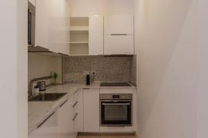 Noma 225 - 5 minutes walk from Metro Policlinico