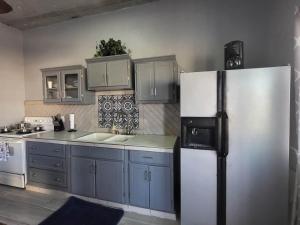 Family Friendly Retreat in Cholla Bay Steps to the Beach