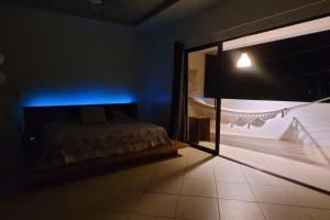 Modern Luxury Apartment In town and Peaceful with AC and hot water